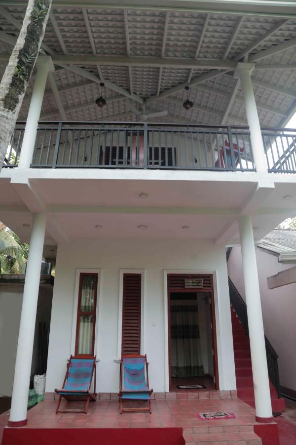 Kirala Villa Mihiripenne Buitenkant foto