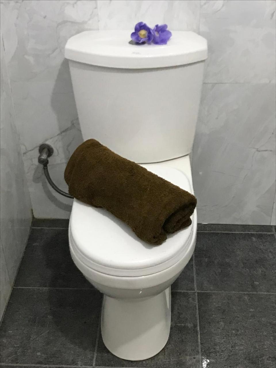 Kirala Villa Mihiripenne Buitenkant foto